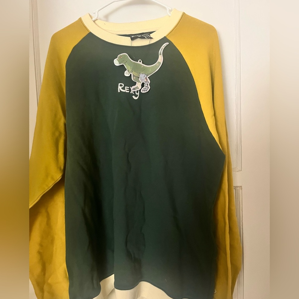 Dinosaur Graphic Sweatshirt in Green and Yellow